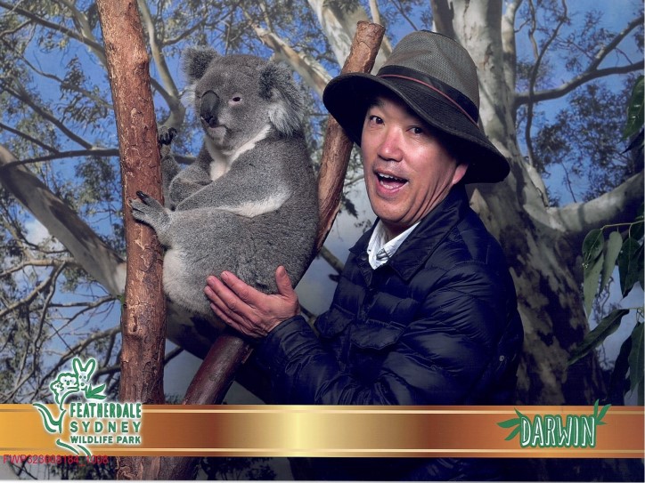 724 543 koala with peter